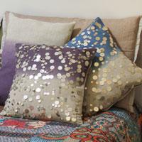 Coussin Gipsy Purple brodé de sequins